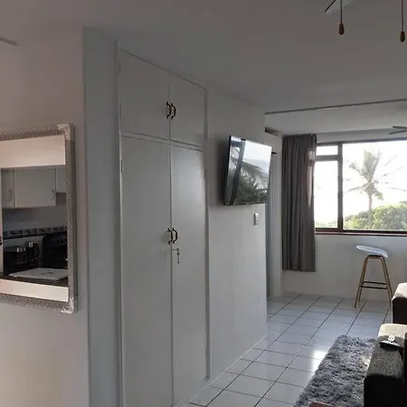 Capri24 - Modern Apartment Overlooking The Sea Amanzimtoti Exterior photo