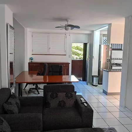 Capri24 - Modern Apartment Overlooking The Sea Amanzimtoti Exterior photo
