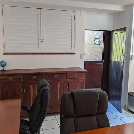 Capri24 - Modern Apartment Overlooking The Sea Amanzimtoti Exterior photo