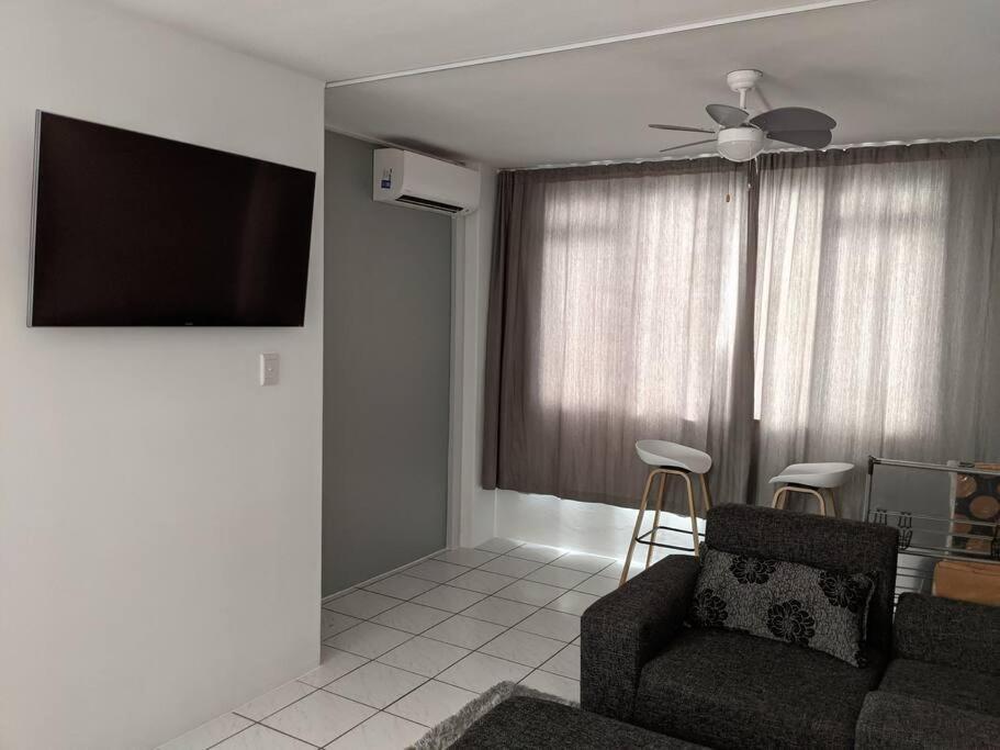 Capri24 - Modern Overlooking The Sea * Amanzimtoti