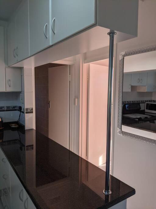 Capri24 - Modern Overlooking The Sea * Amanzimtoti