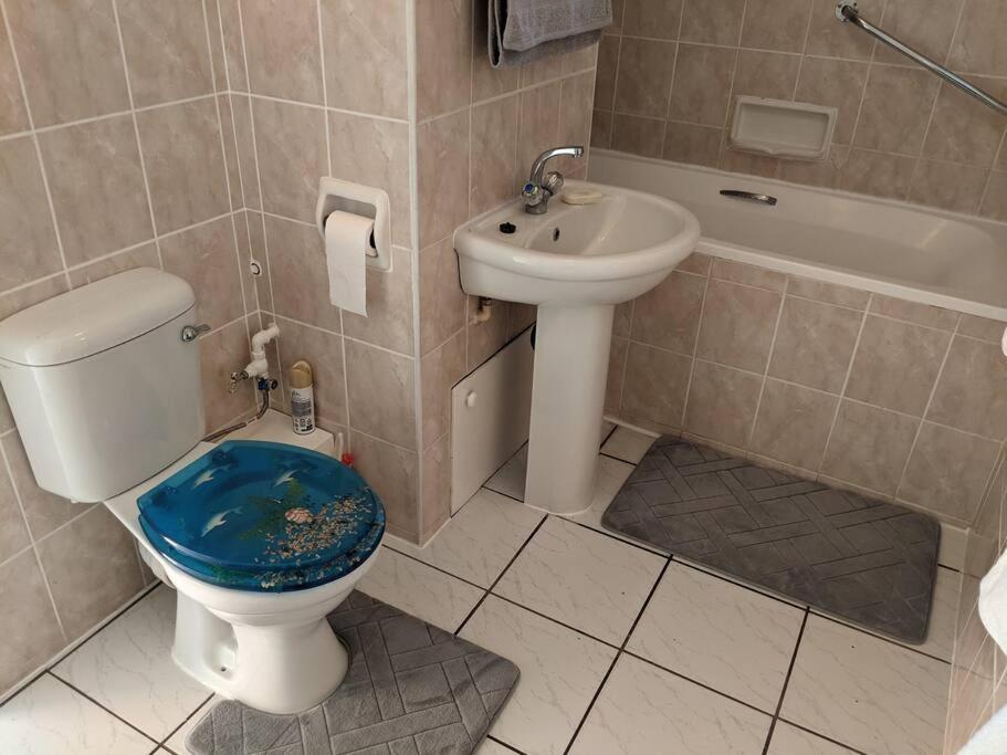 Capri24 - Modern Overlooking The Sea * Amanzimtoti