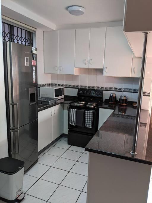 Apartment Capri24 - Modern Overlooking The Sea Amanzimtoti