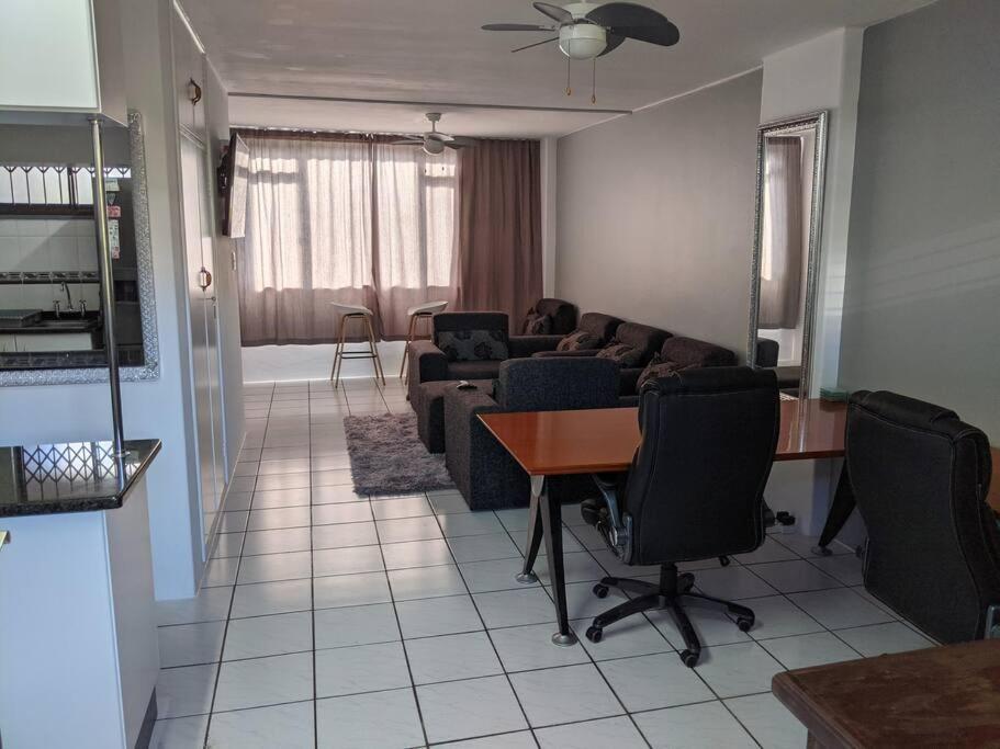 Capri24 - Modern Overlooking The Sea Amanzimtoti